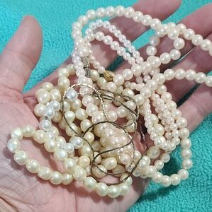 Set Of 4 Faux Pearl Necklace Set
